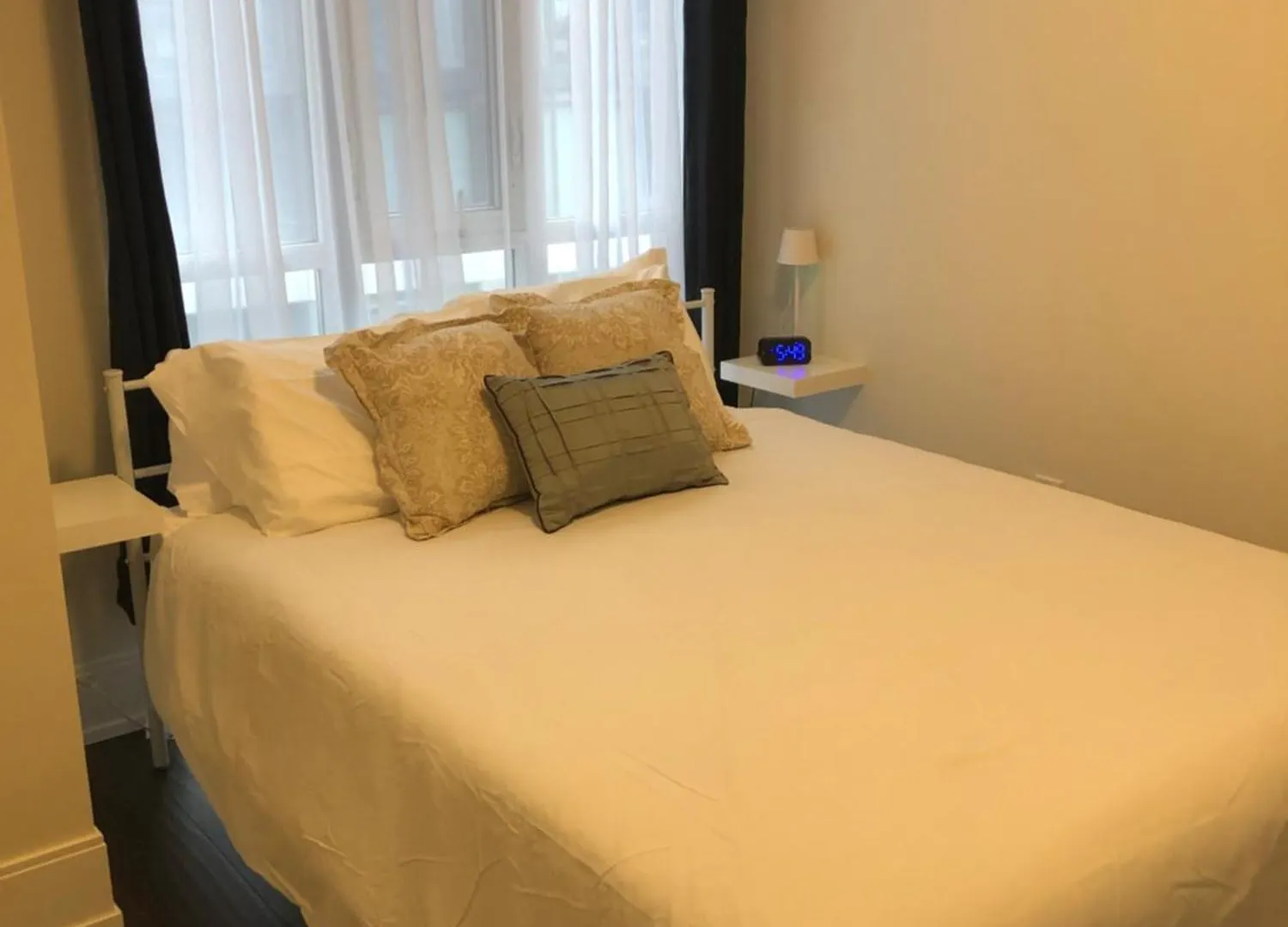 Chic Toronto Blue Jays Getaway Apartamento